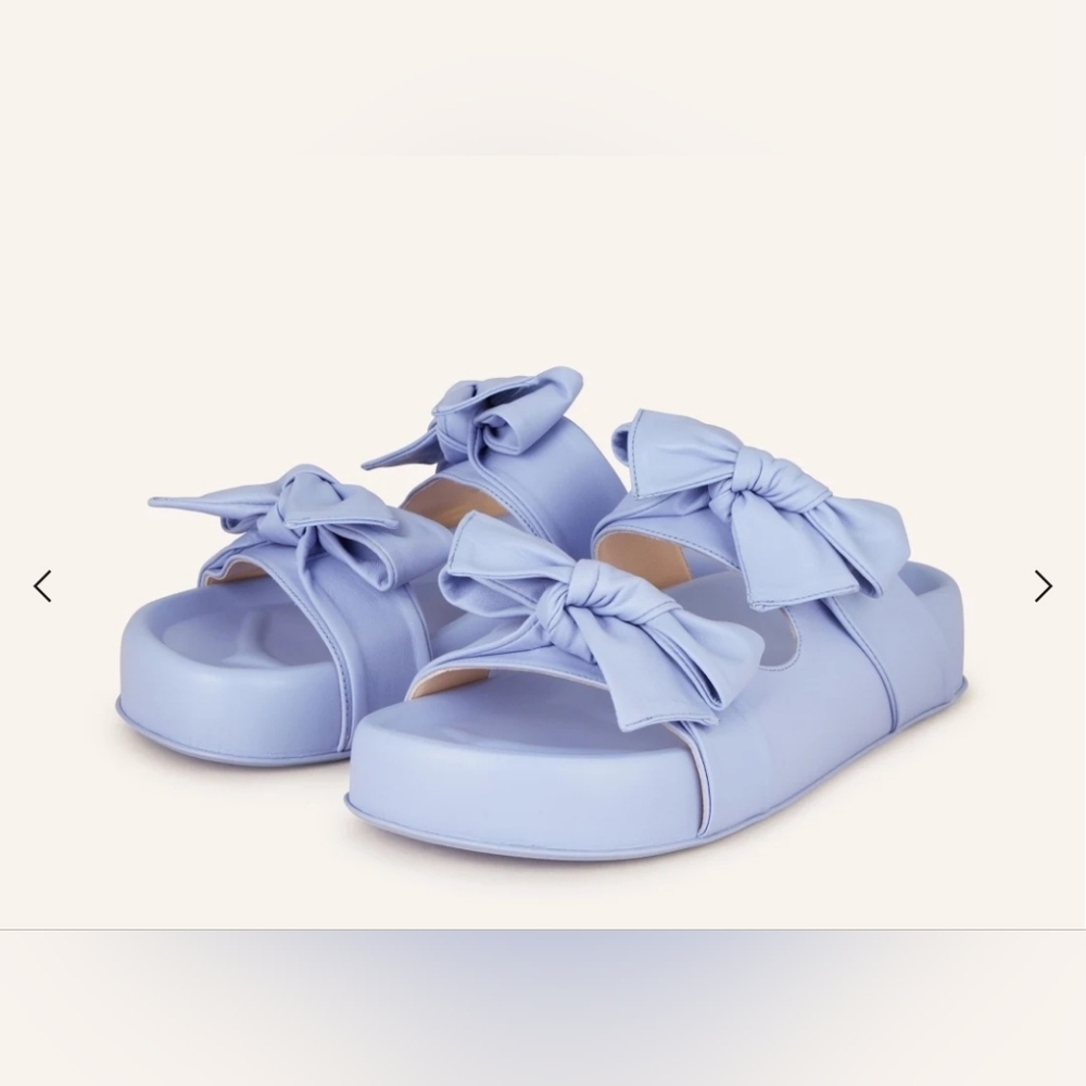 Size36.5 AGL. PLATFORM. Stylish Light PURPLE.  Bow Sandals Retail 190$
